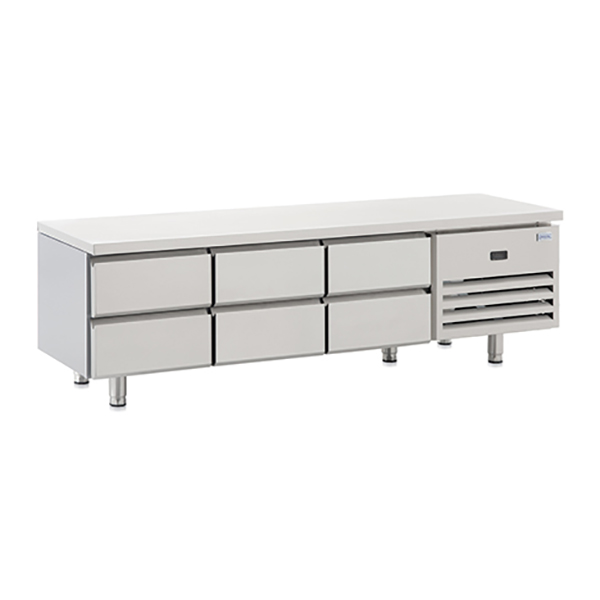 THREE DOOR UNDER COUNTER RANGE
